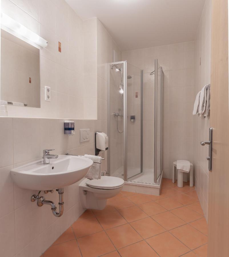 Hotel Kindler 2,0 Self-Check-In Leoben  Ngoại thất bức ảnh