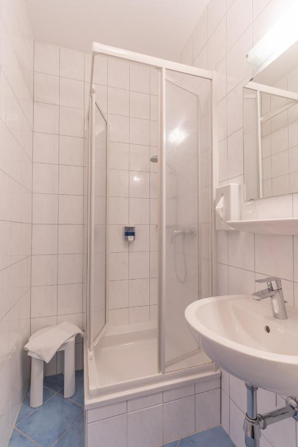 Hotel Kindler 2,0 Self-Check-In Leoben  Ngoại thất bức ảnh