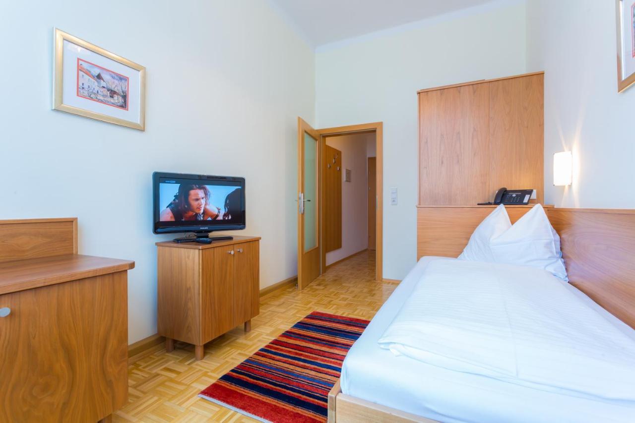 Hotel Kindler 2,0 Self-Check-In Leoben  Ngoại thất bức ảnh