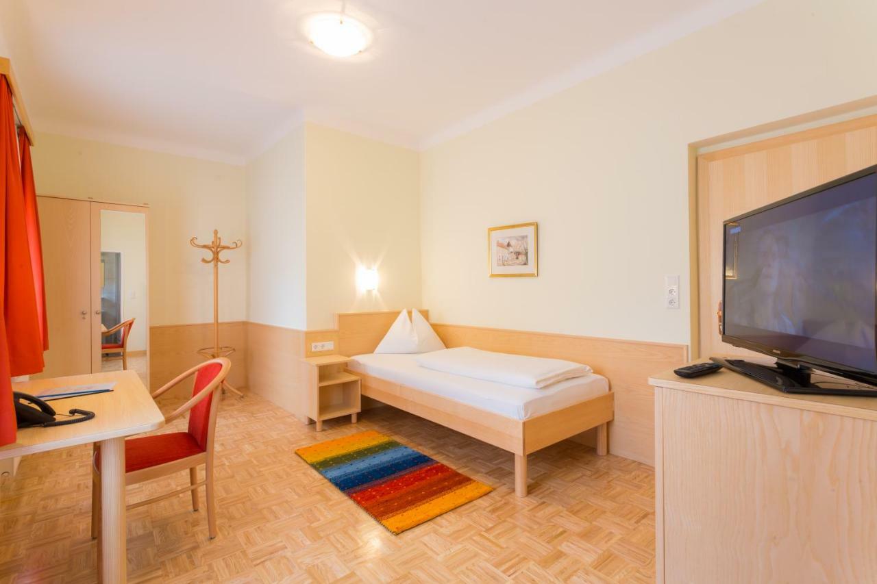 Hotel Kindler 2,0 Self-Check-In Leoben  Ngoại thất bức ảnh